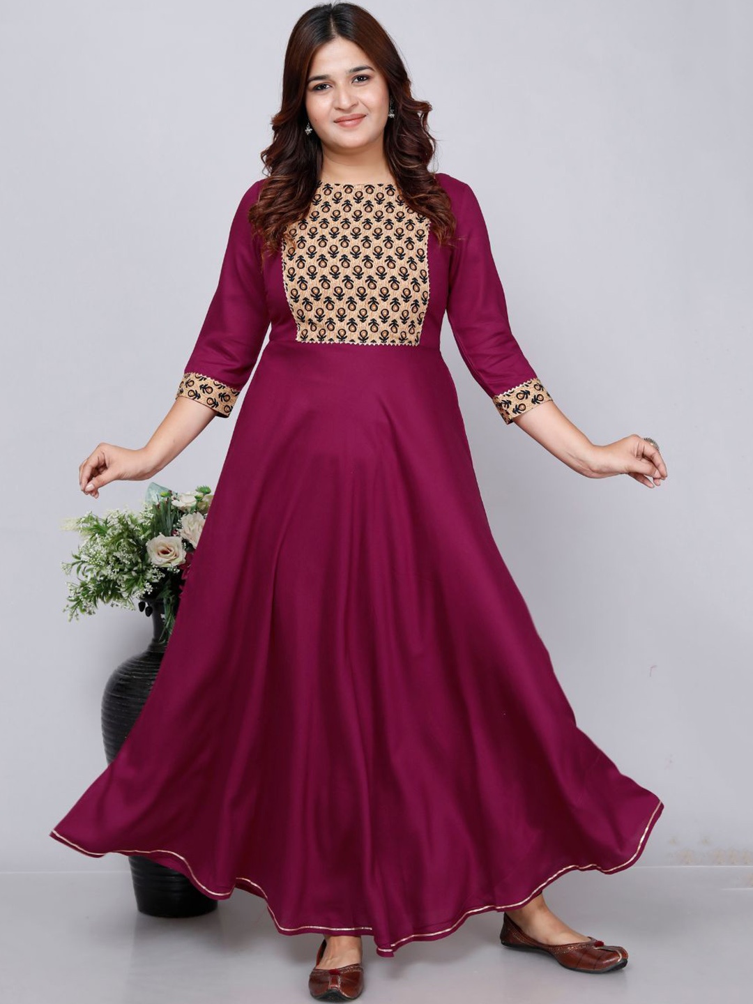 

RAAKA Ethnic Motifs Printed Gotta Patti Anarkali Kurta, Maroon