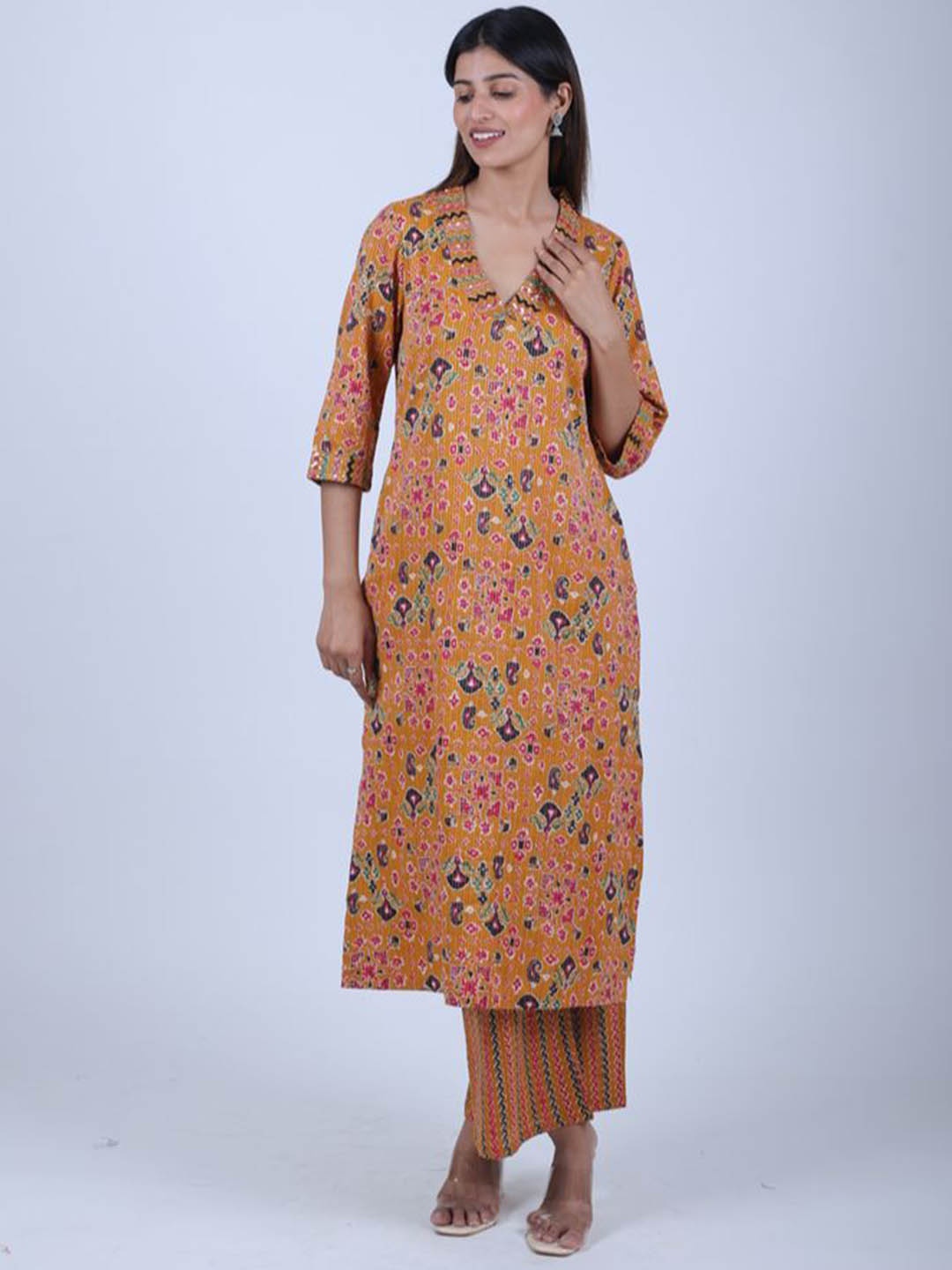 

HOUSE OF PARAL Ethnic Motifs Printed V-Neck Straight Kurta With Palazzos, Orange