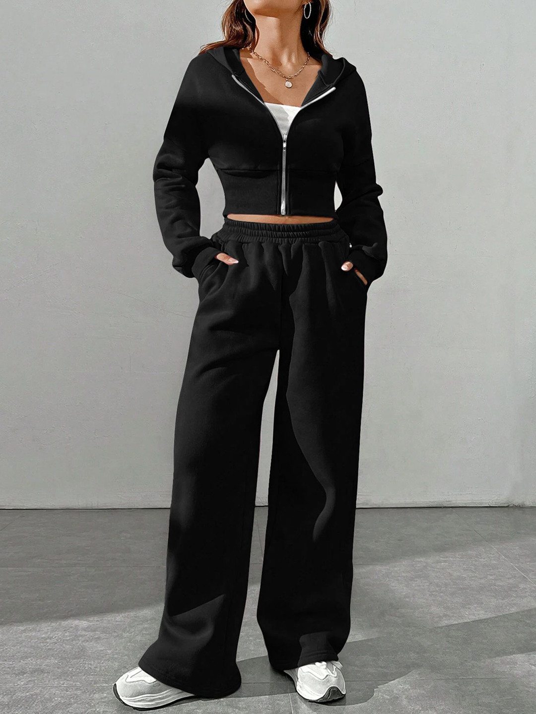 

Stylecast X Slyck Hooded Cropped Sweatshirt With Trouser, Black
