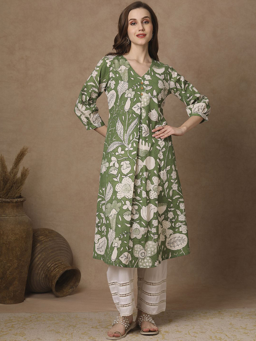 

FASHOR Floral Printed V-Neck Pure Cotton A-Line Kurta, Green