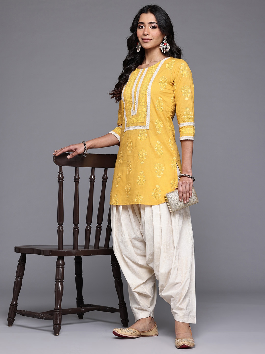 

Ahalyaa Women Floral Printed Pure Cotton Kurti with Patiala, Mustard