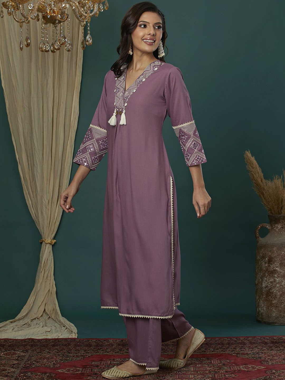 

INDYES Geometric Printed Mirror Work V-Neck Straight Kurta with Trousers, Lavender