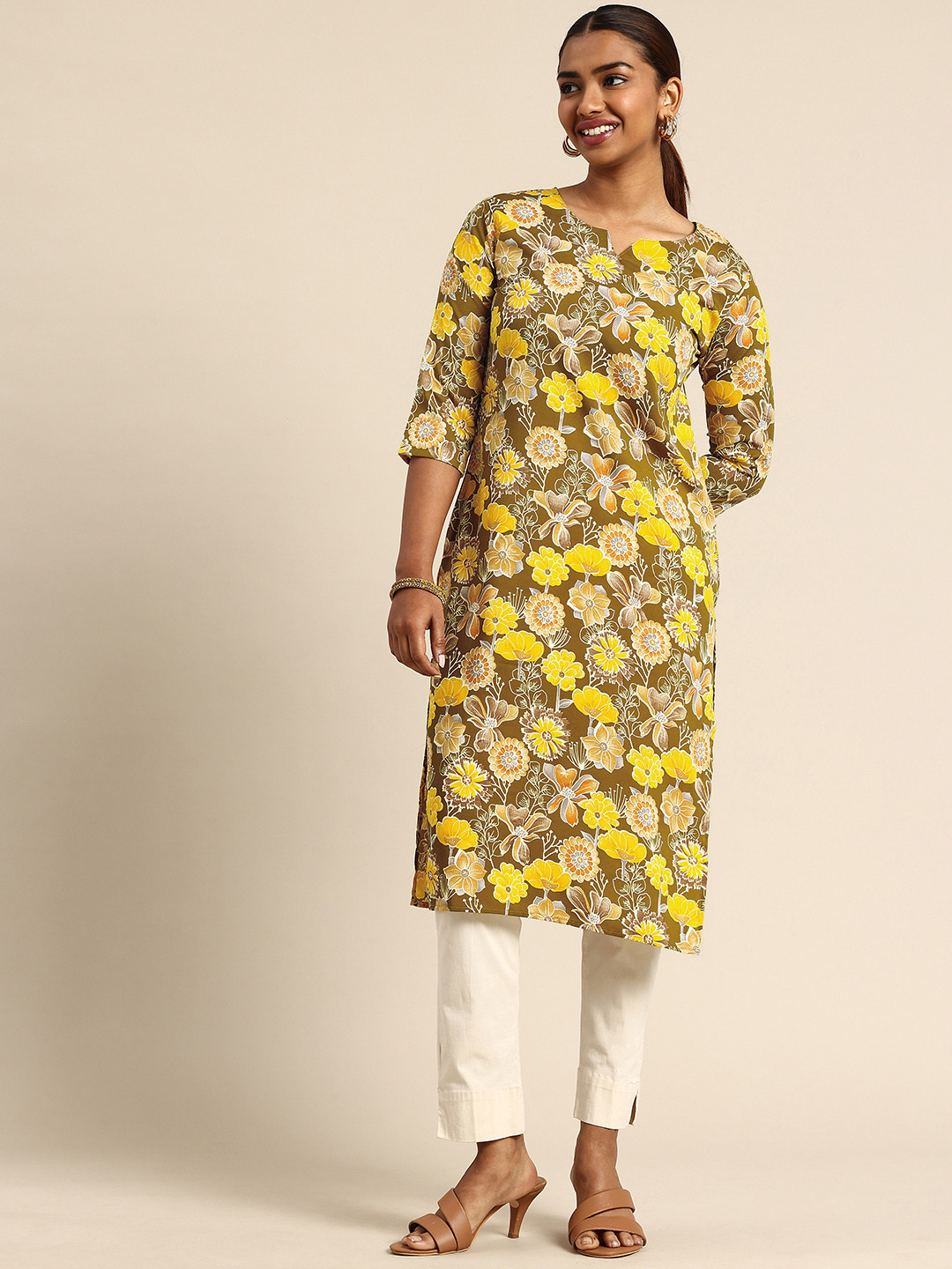 

KETAKI FASHION Floral Printed Crepe Kurta, Mustard