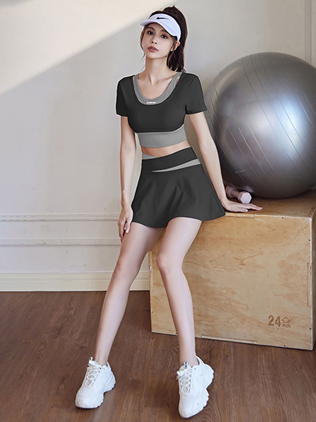 

LULU & SKY Top With Skirt Co-Ords, Black
