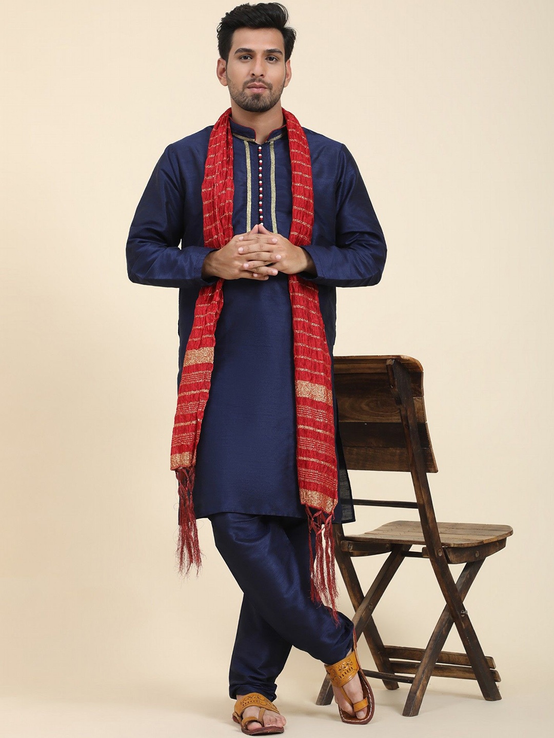 

Moda Rapido Gotta Patti Mandarin Collar Straight Kurta With Churidar And Dupatta, Navy blue