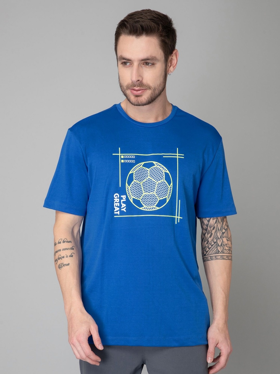 

TURNFIT Men Printed Moisture Wicking Applique T-shirt, Blue