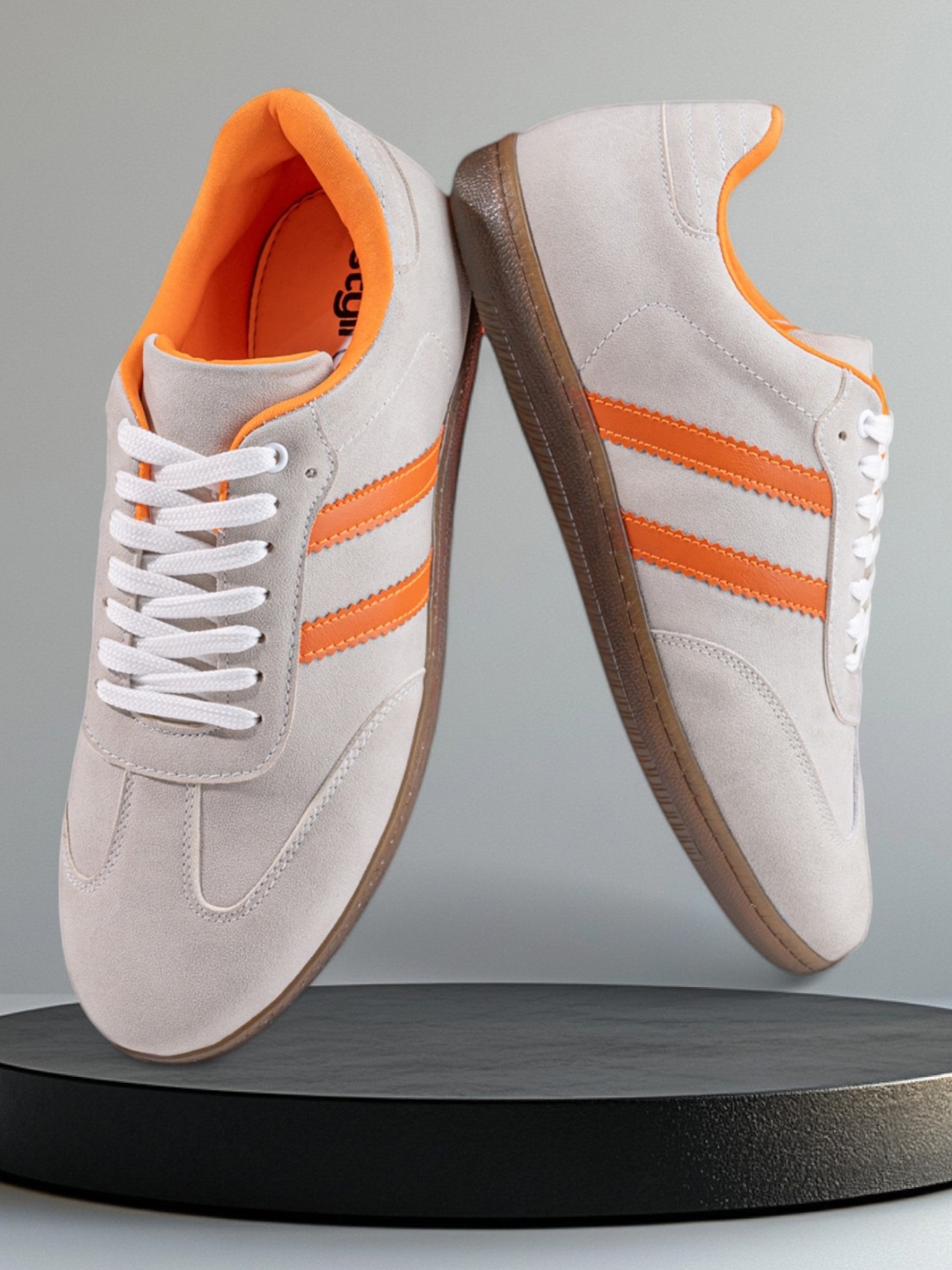 

Styli Men Contrast Striped Court Sneakers, Grey