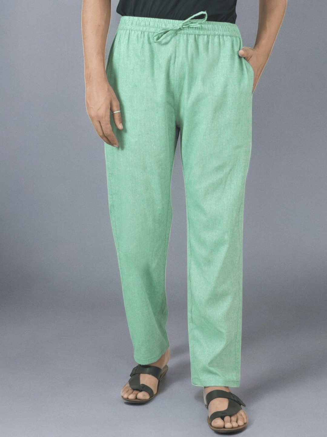 

Qashida Men Relaxed Straight Leg Trousers, Green