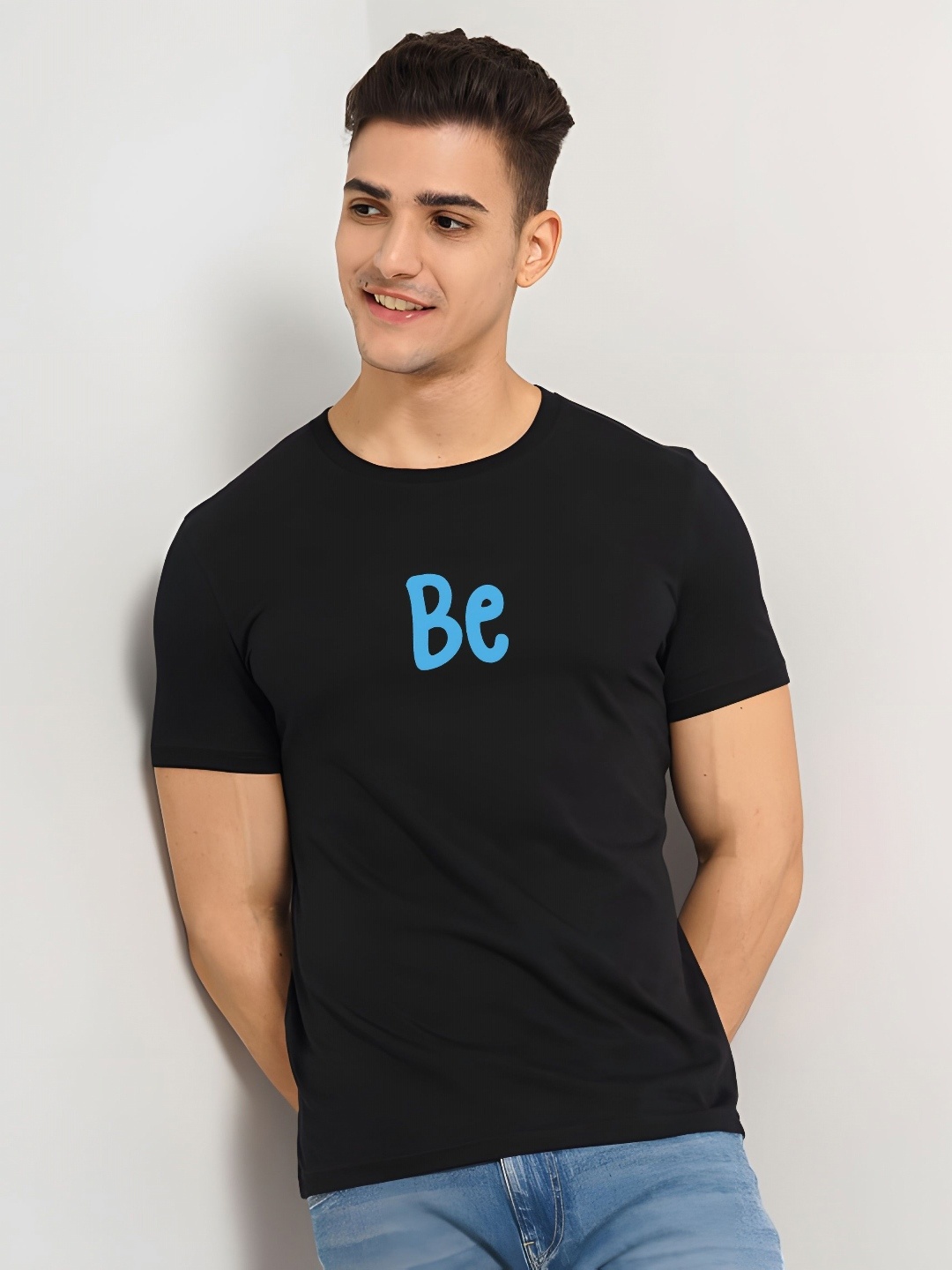

KAIDO Men Graphic Printed Round Neck Cotton T-shirt, Black