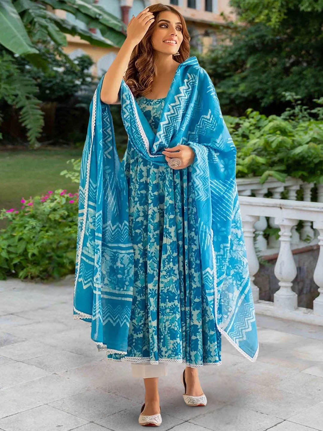 

7Threads Floral Printed Round Neck Straight Kurta With Trousers And Dupatta, Blue