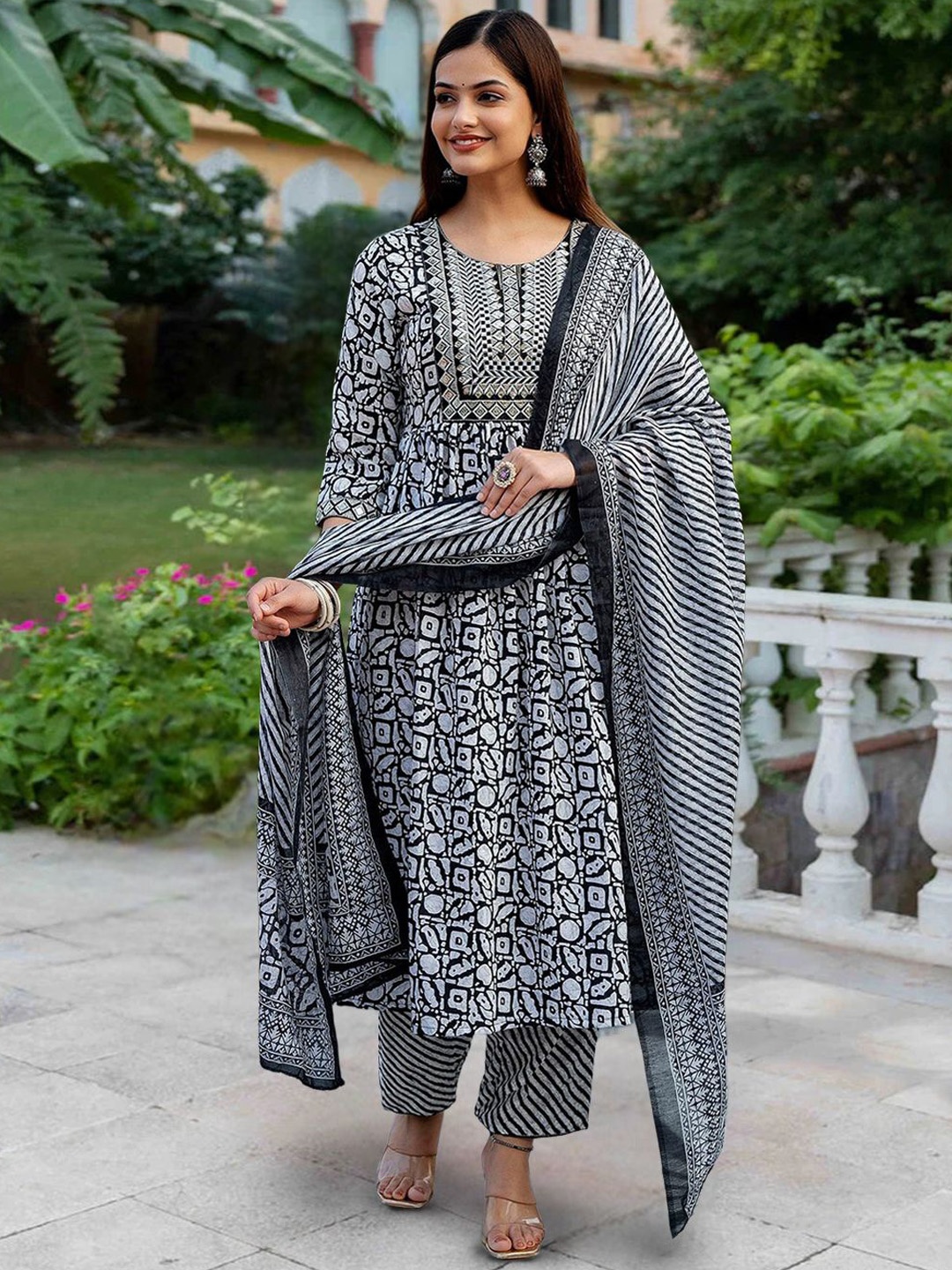 

7Threads Geometric Printed Sequinned Round Neck Anarkali Kurta With Trousers And Dupatta, Black