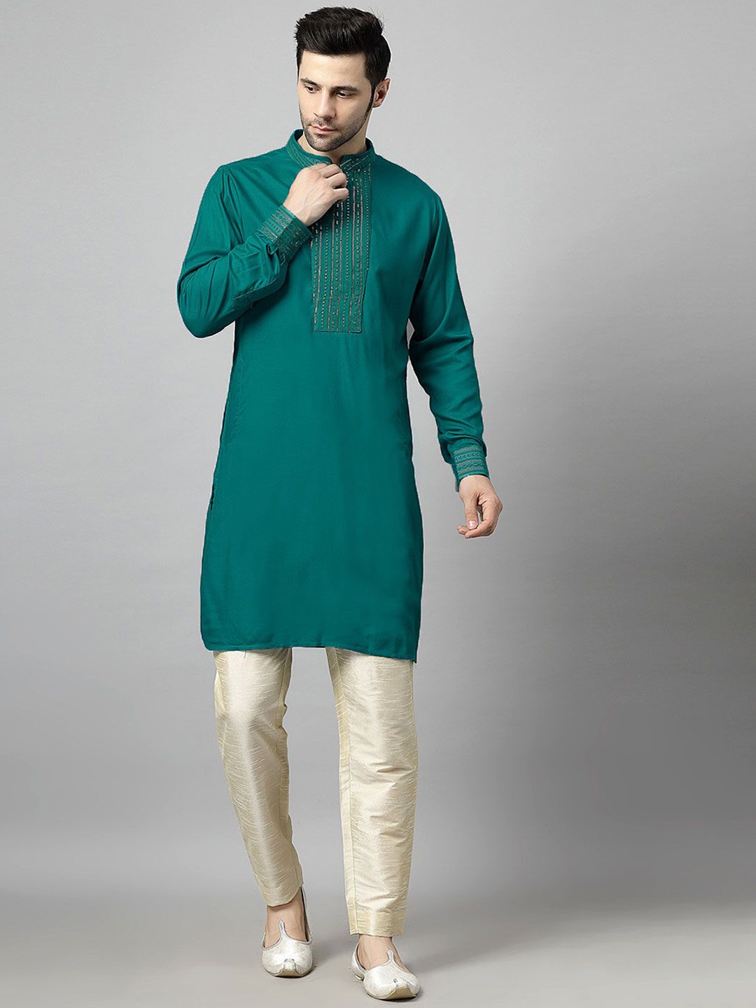 

Utsav Fashion Yoke Design Sequinned Mandarin Collar Straight Kurta with Trousers, Teal