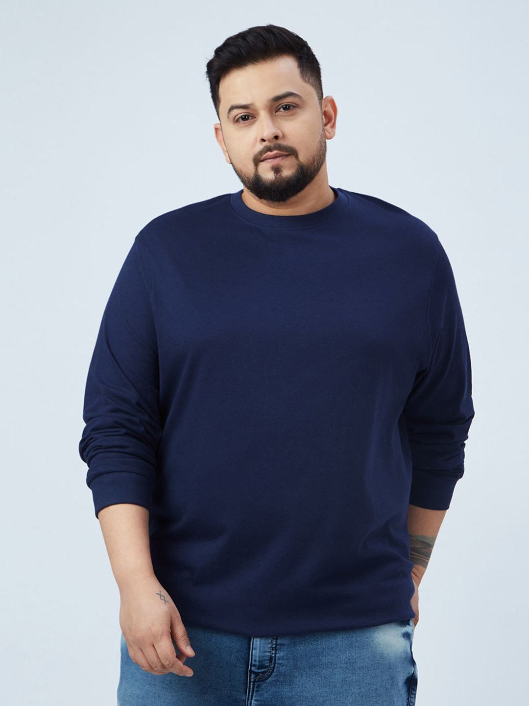 

Santonio Men Plus Size Solid Round Neck Cotton T-shirt, Navy blue