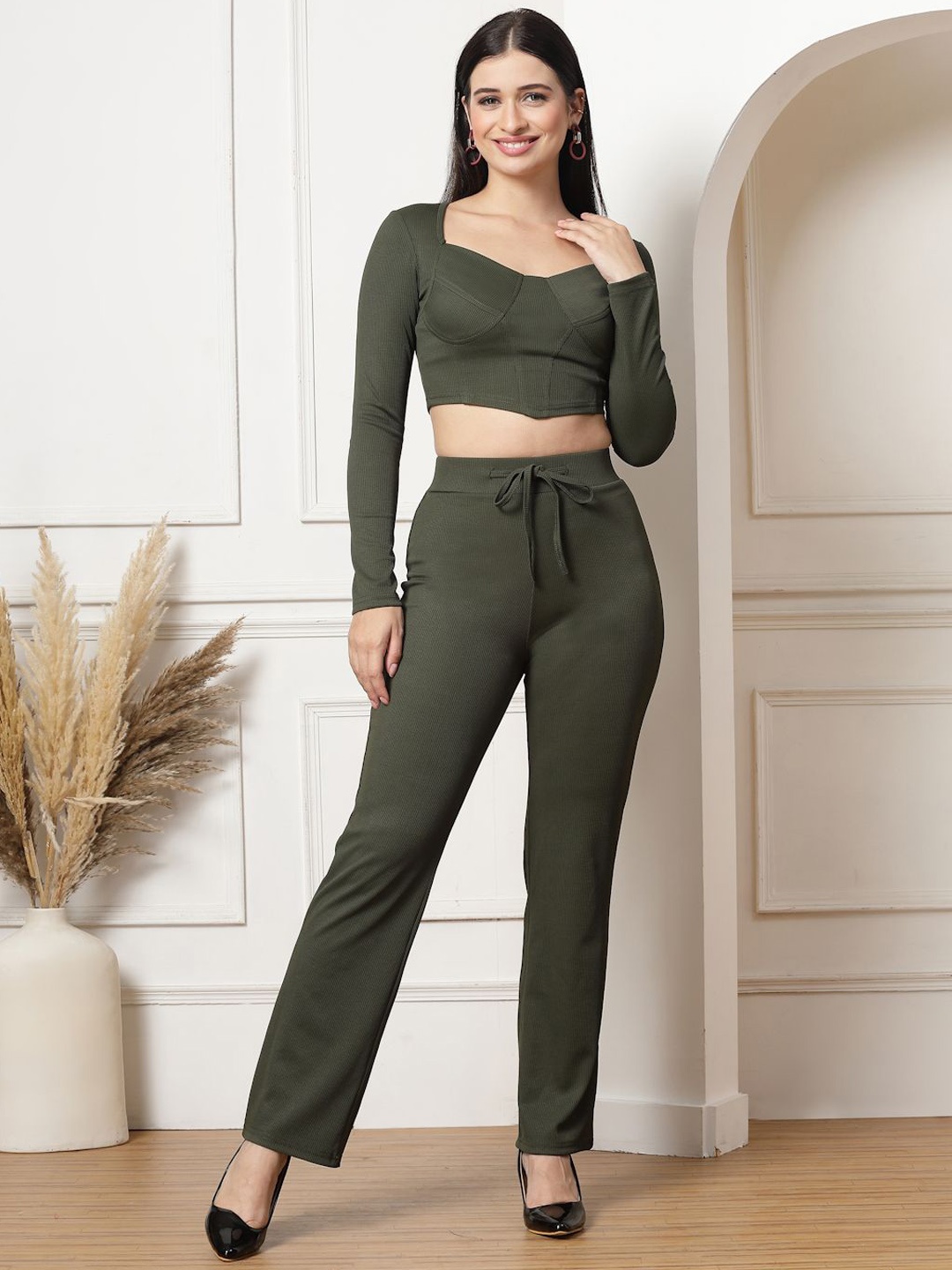 

aayu Striped Sweatheart Neck Neck Crop Top With Trousers, Green