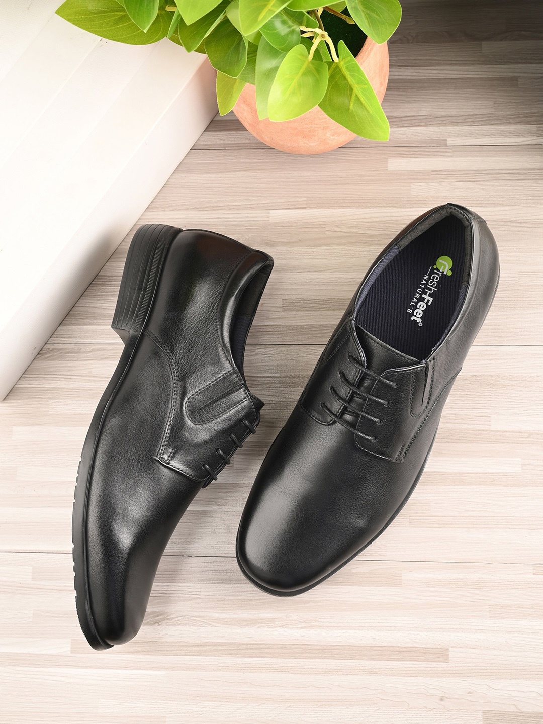 

FRESH 1947 FEET Men Leather Formal Oxfords, Black