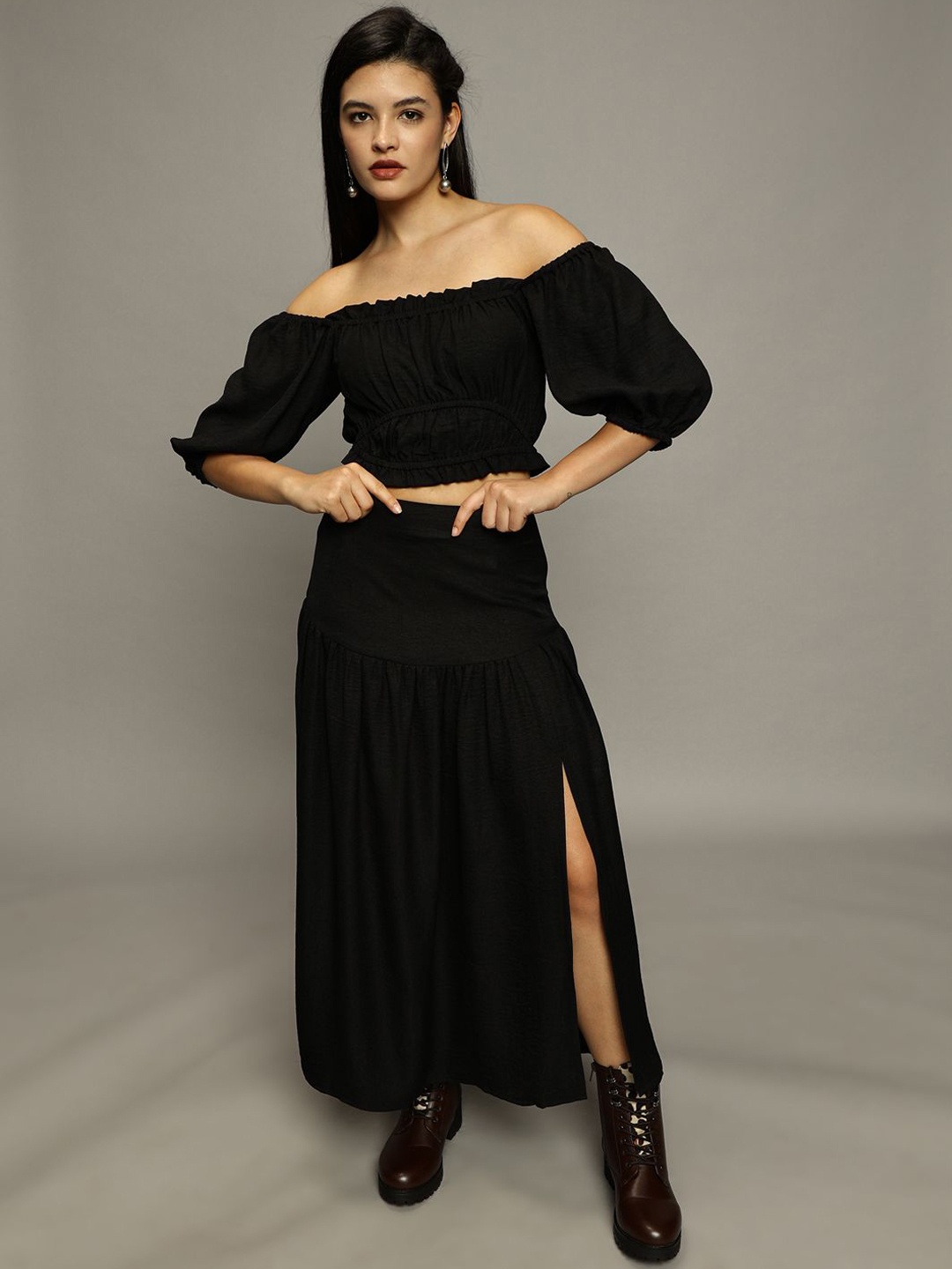 

The Roadster Off Shoulder Crop Top And Skirt, Black