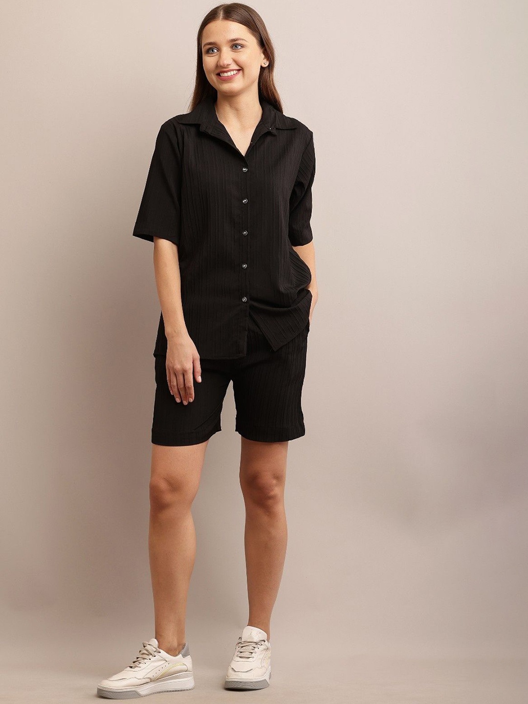 

SHAHVEER CREATION Shirt Collar Shirt With Shorts, Black