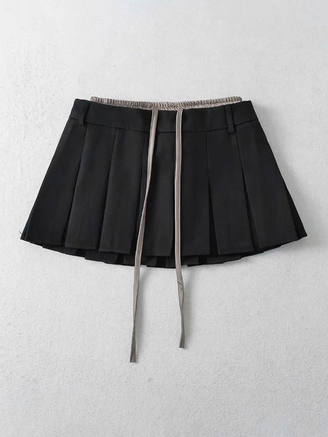 

LULU & SKY Women Pleated Mini Skater Skirt, Black