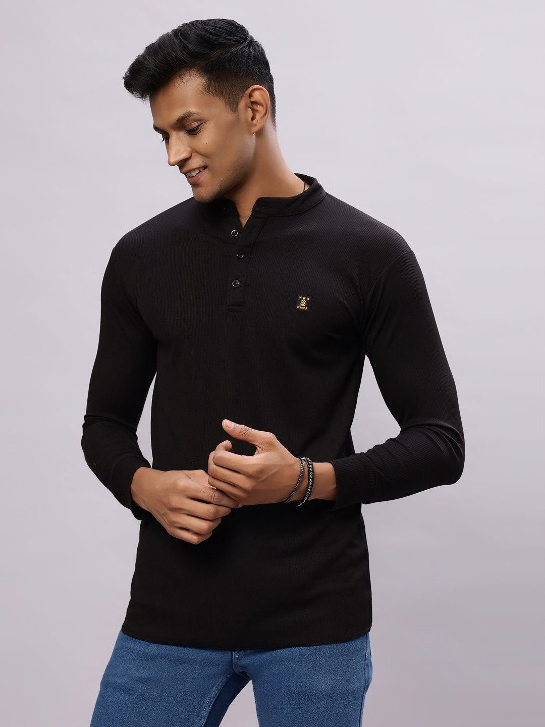 

N AND J Men Henley Neck Pockets T-shirt, Black