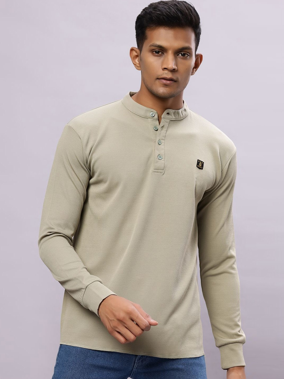 

N AND J Men Henley Neck Applique T-shirt, Green