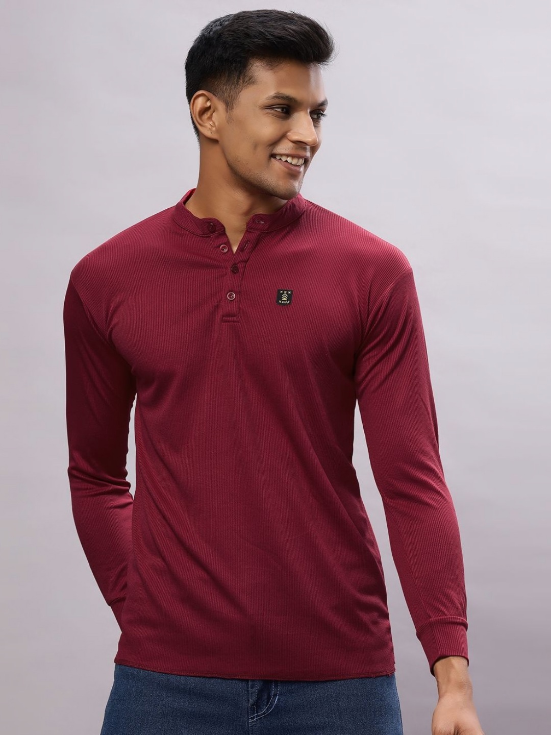 

N AND J Men Henley Neck Pockets T-shirt, Maroon