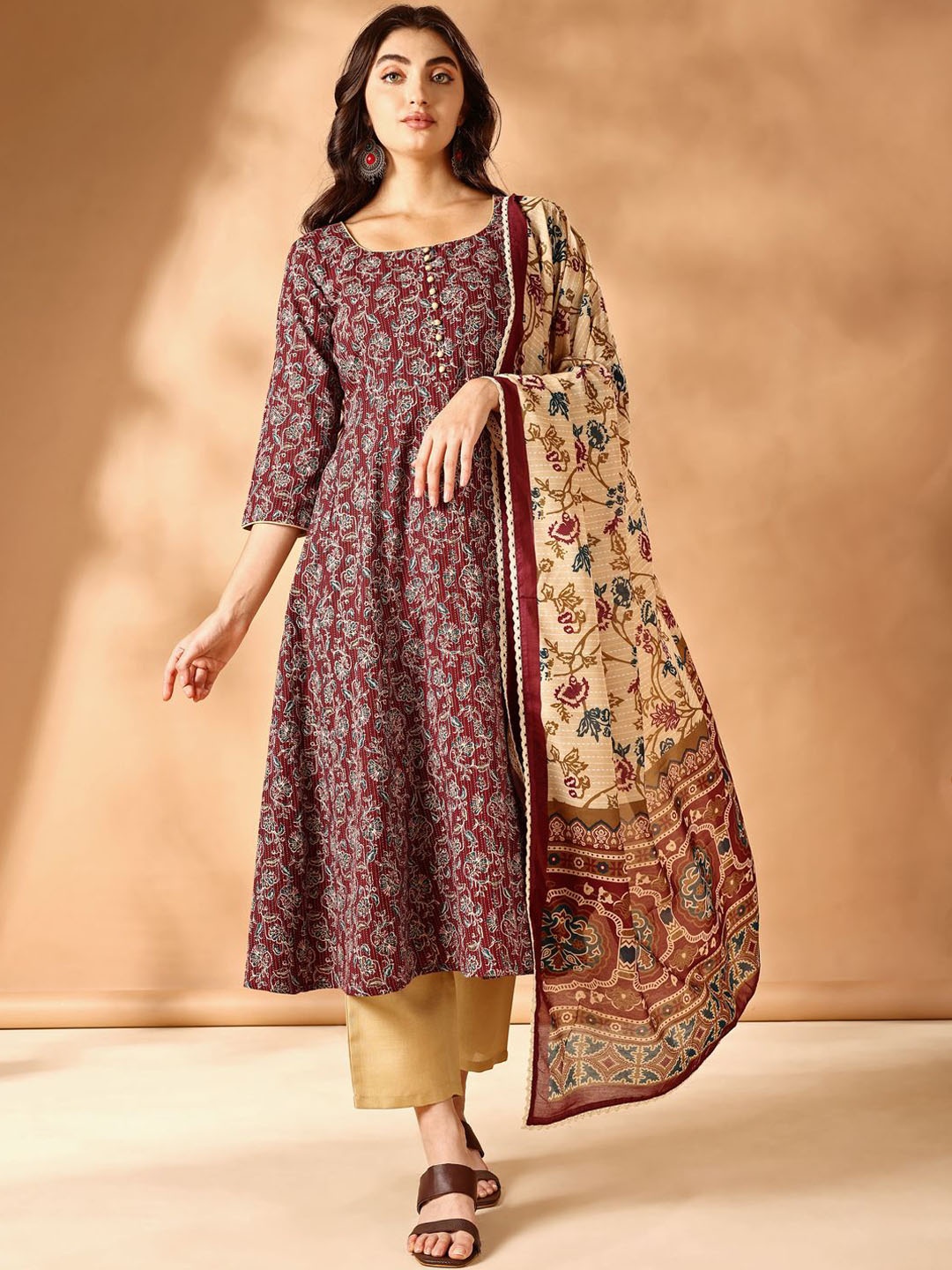 

Anouk Floral Printed Square Neck Pure Cotton Anarkali Kurta With Trousers And Dupatta, Burgundy