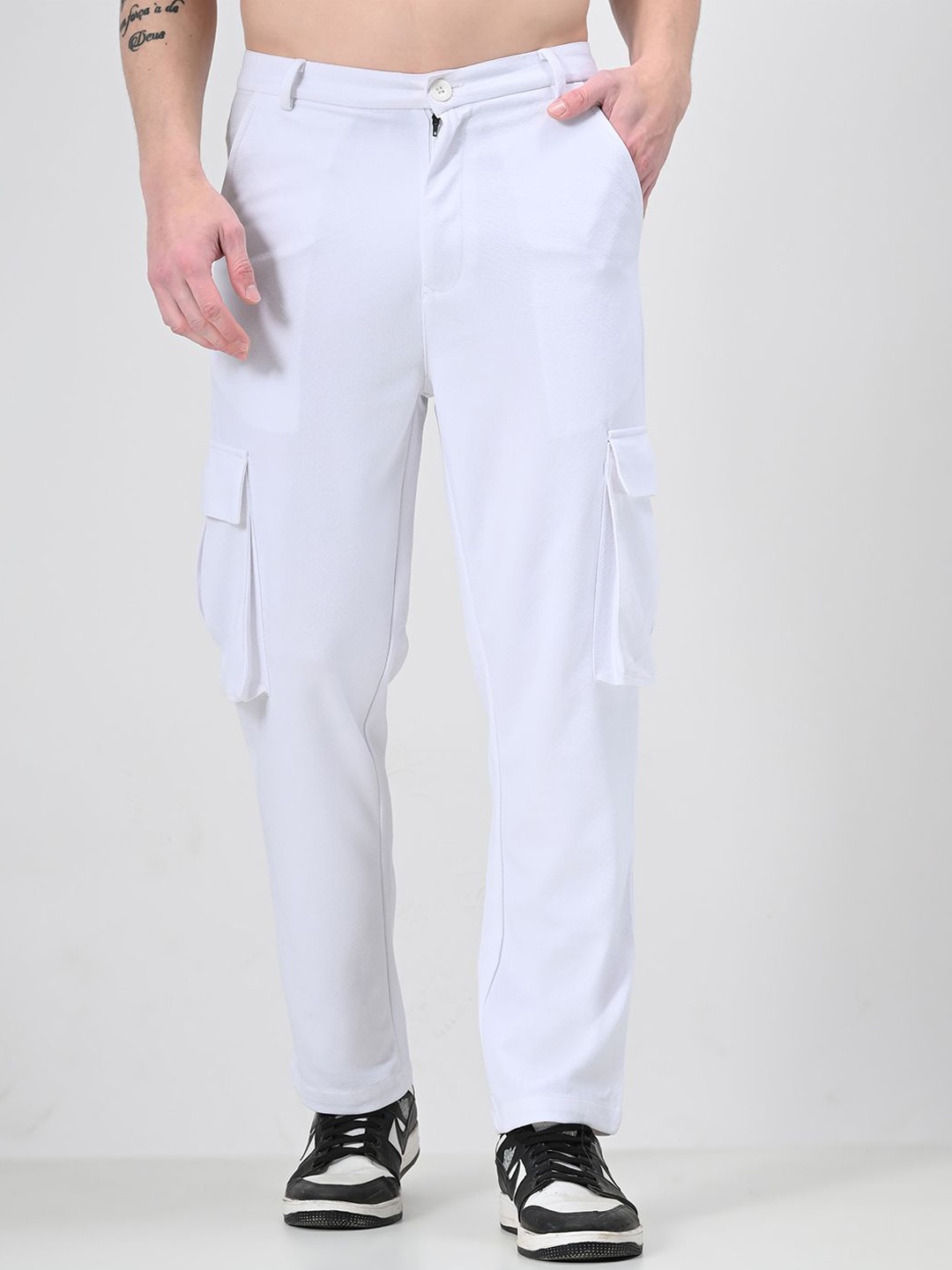 

EKSDEE Men Relaxed Fit Mid-Rise Cargos Trousers, White