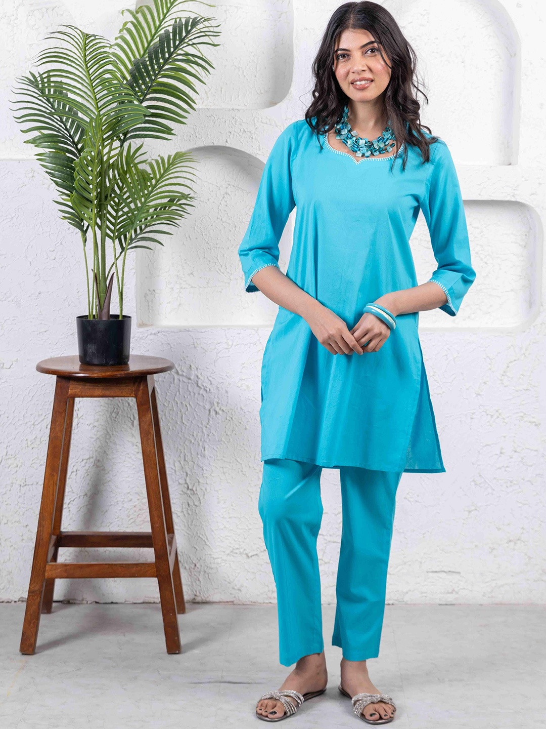

INAAYA JAIPUR Embroidered Sweetheart Neck Pure Cotton Tunic With Trousers, Turquoise blue