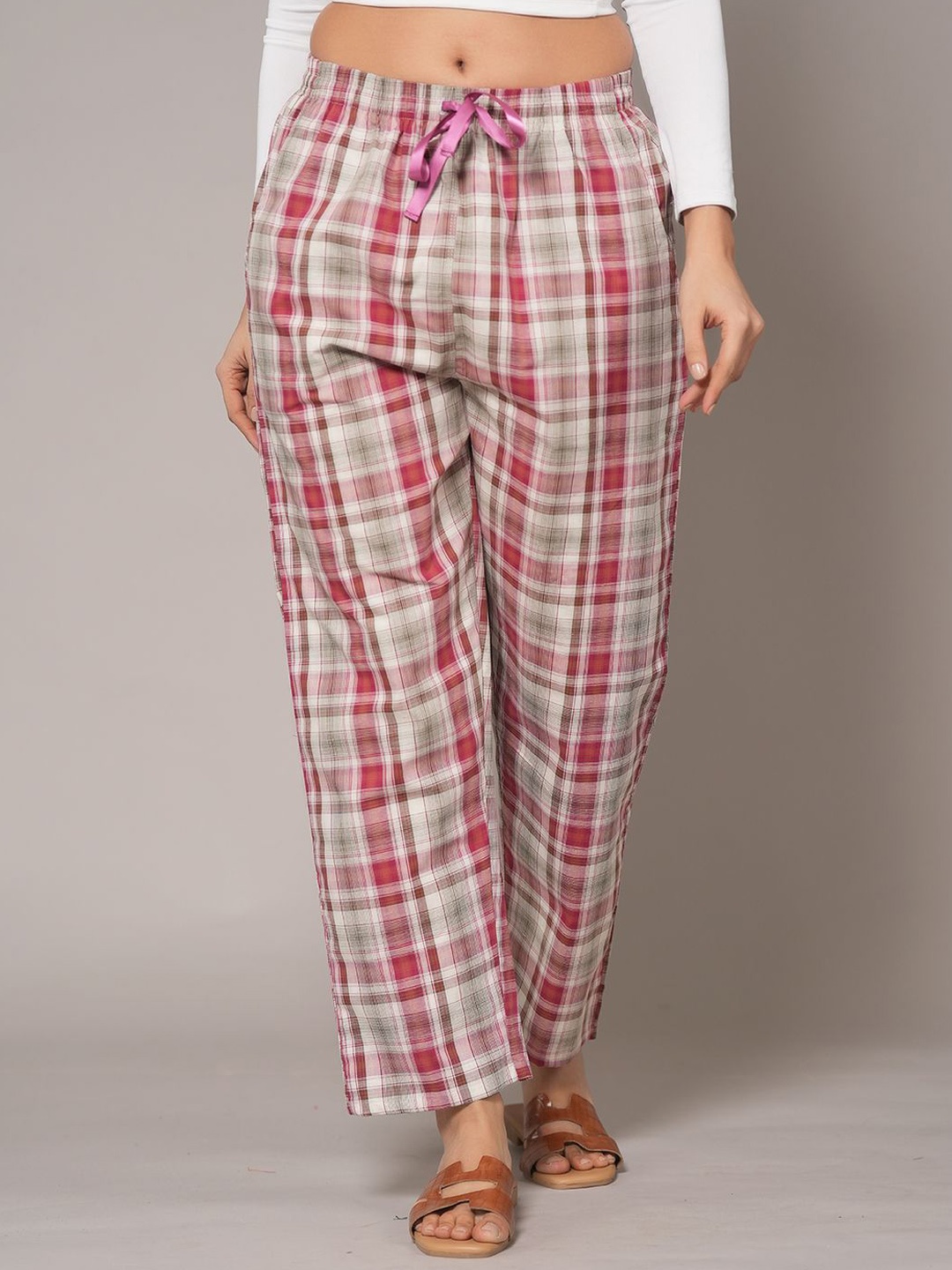 

Style Shoes Women Checked Cotton Trousers, Red