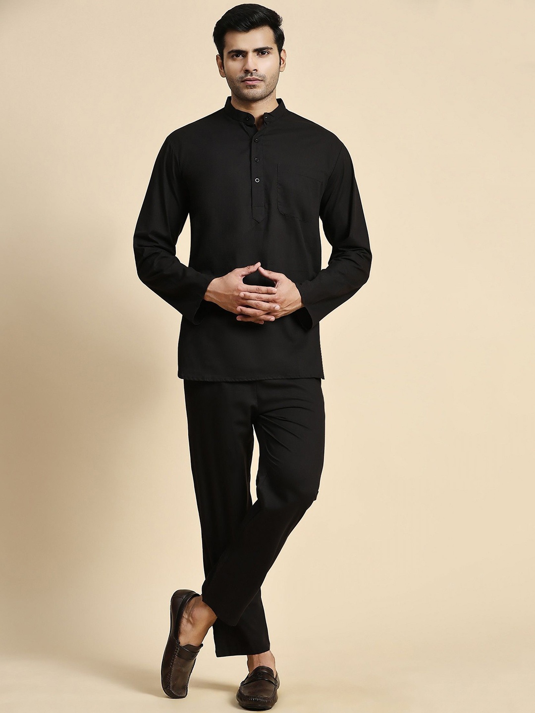

Moda Rapido Mandarin Collar Pure Cotton Short Kurta With Trousers, Black