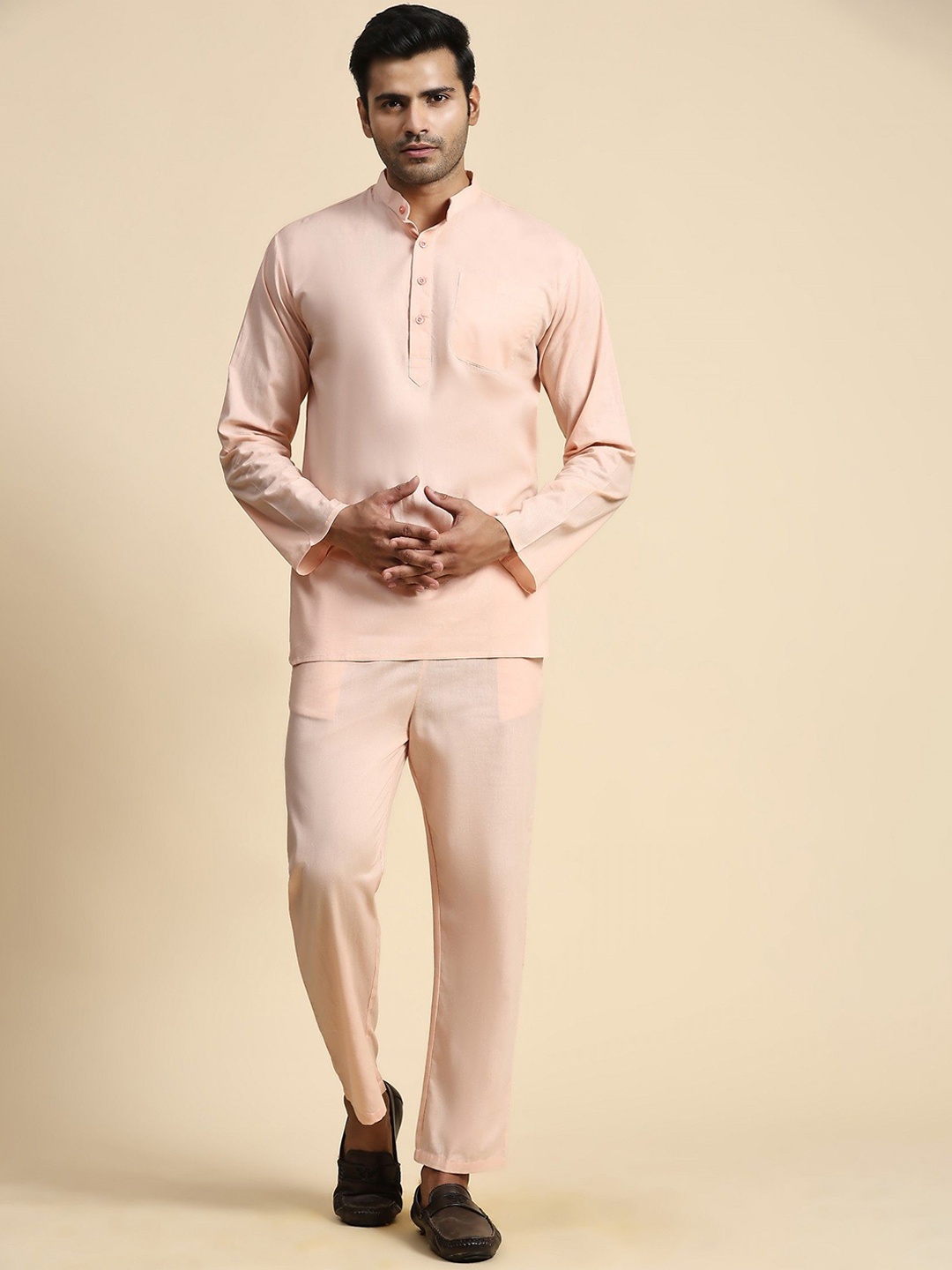 

Moda Rapido Mandarin Collar Pure Cotton Short Kurta With Trousers, Peach