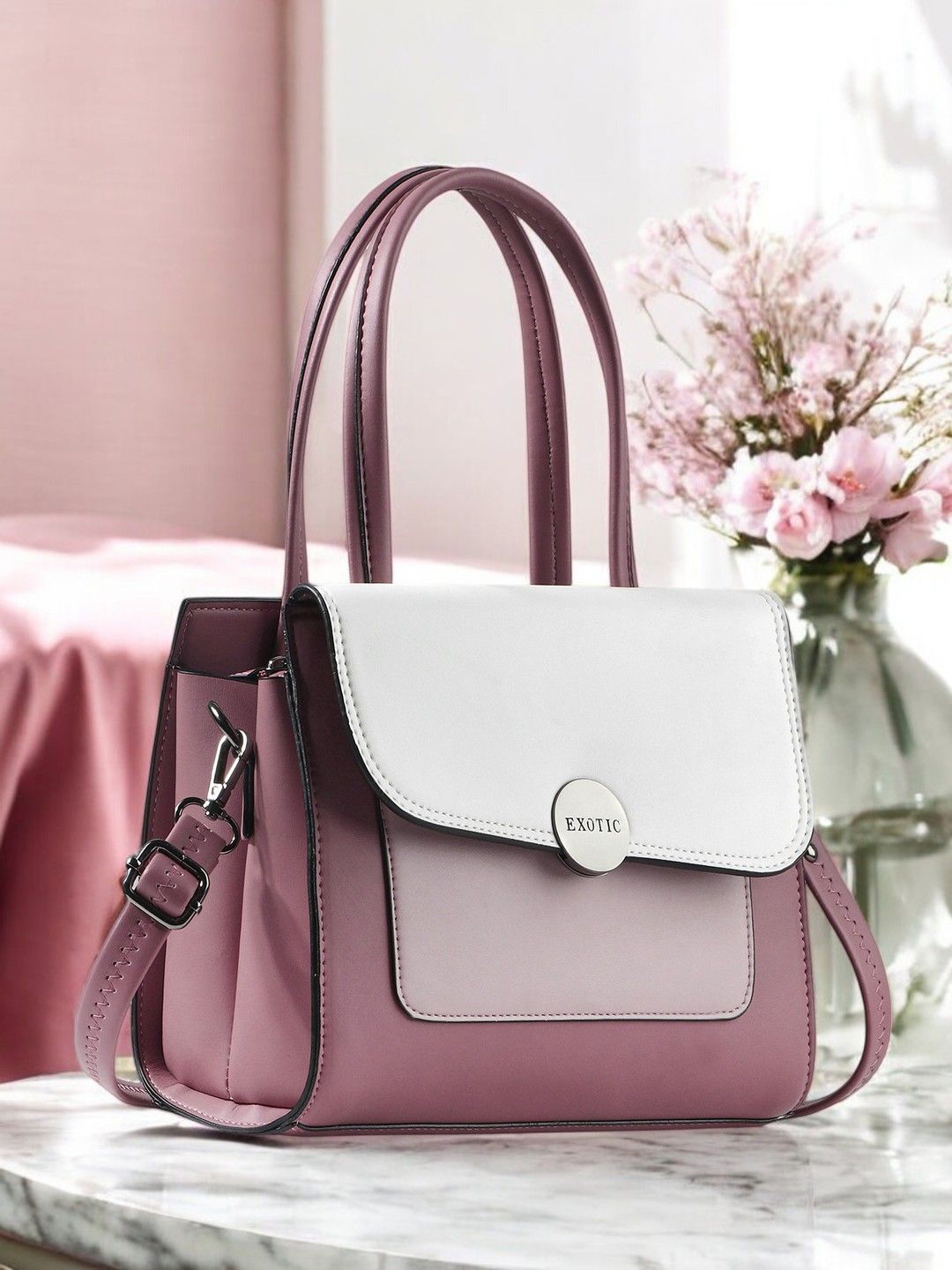 

Exotic Colourblocked Structured Handheld Bag, White