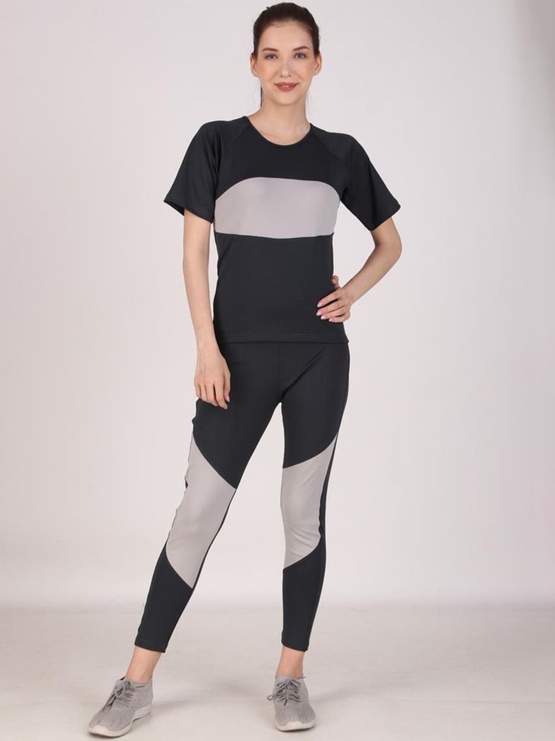 

BENZOS Colorblocked T-Shirt With Tights Co-Ords, Black