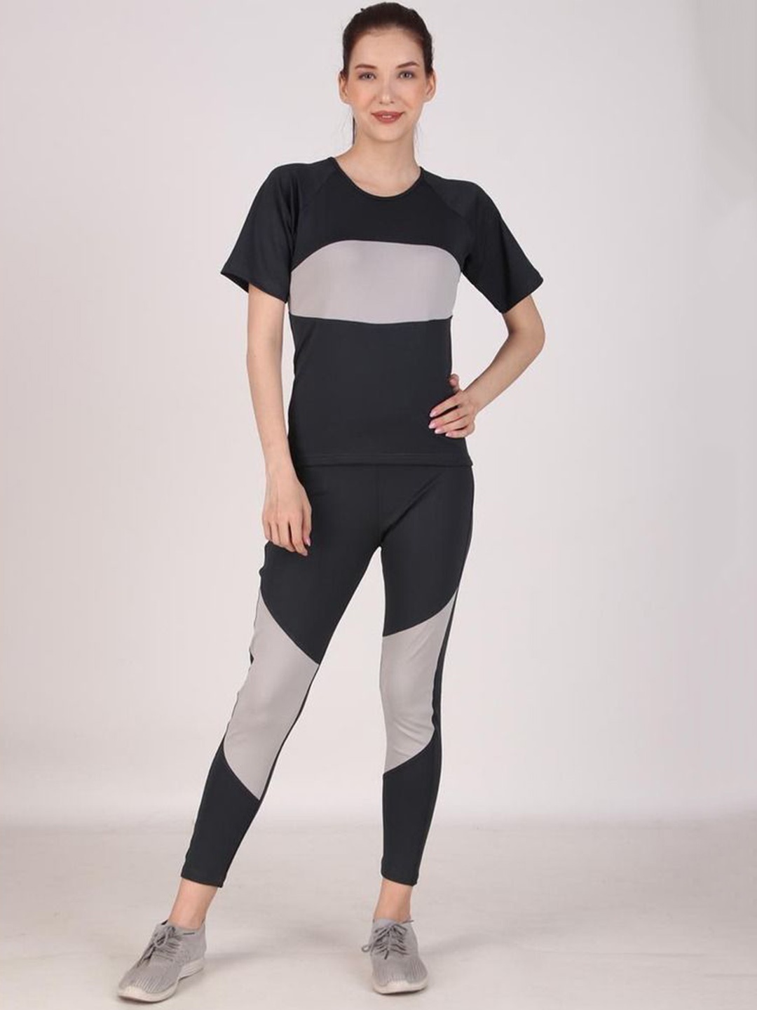 

BENZOS Abstract Printed Round T-shirt And Tights, Black