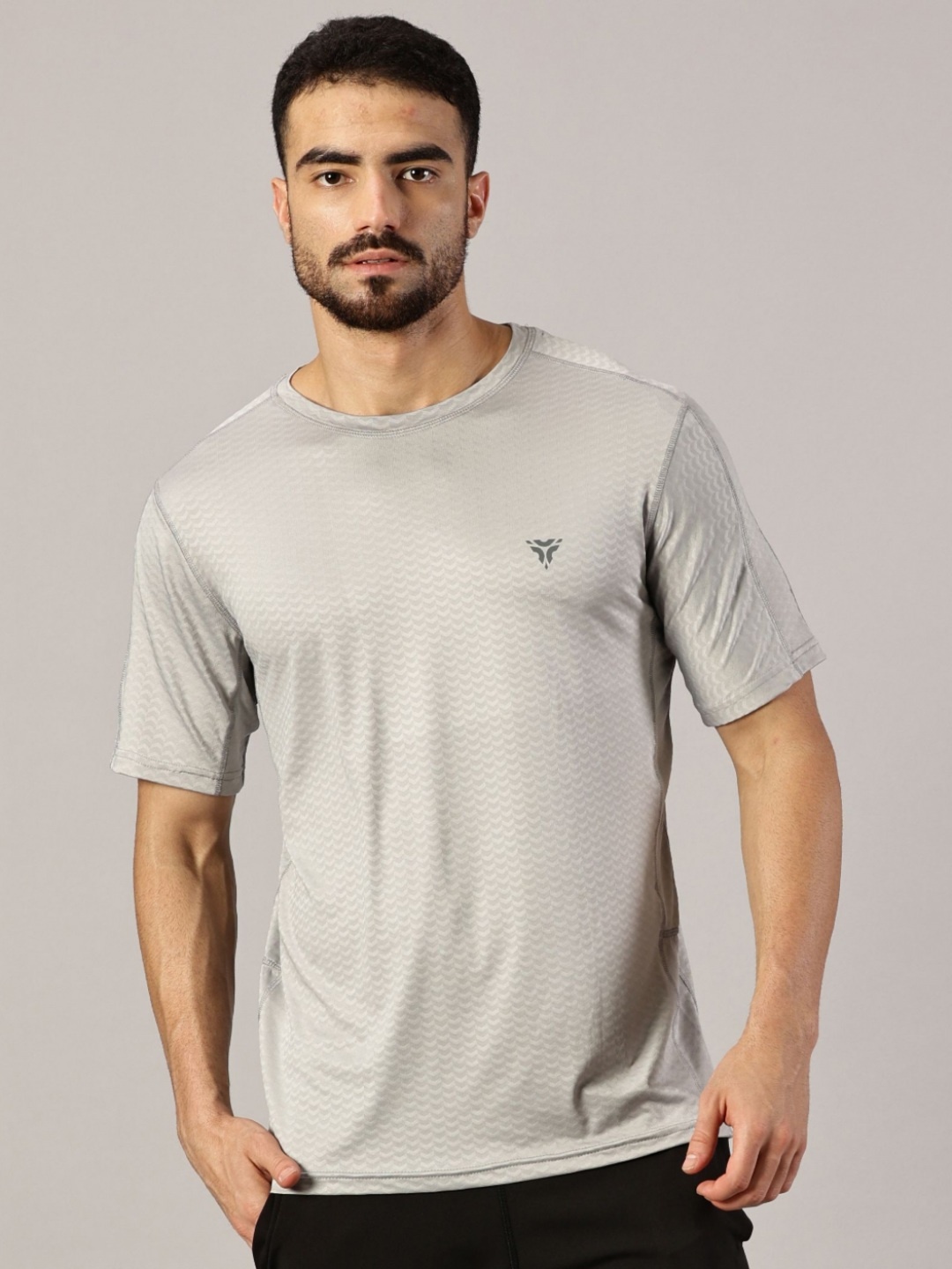 

deb Men Dry Fit Geometric Printed Round Neck T-shirt, Grey