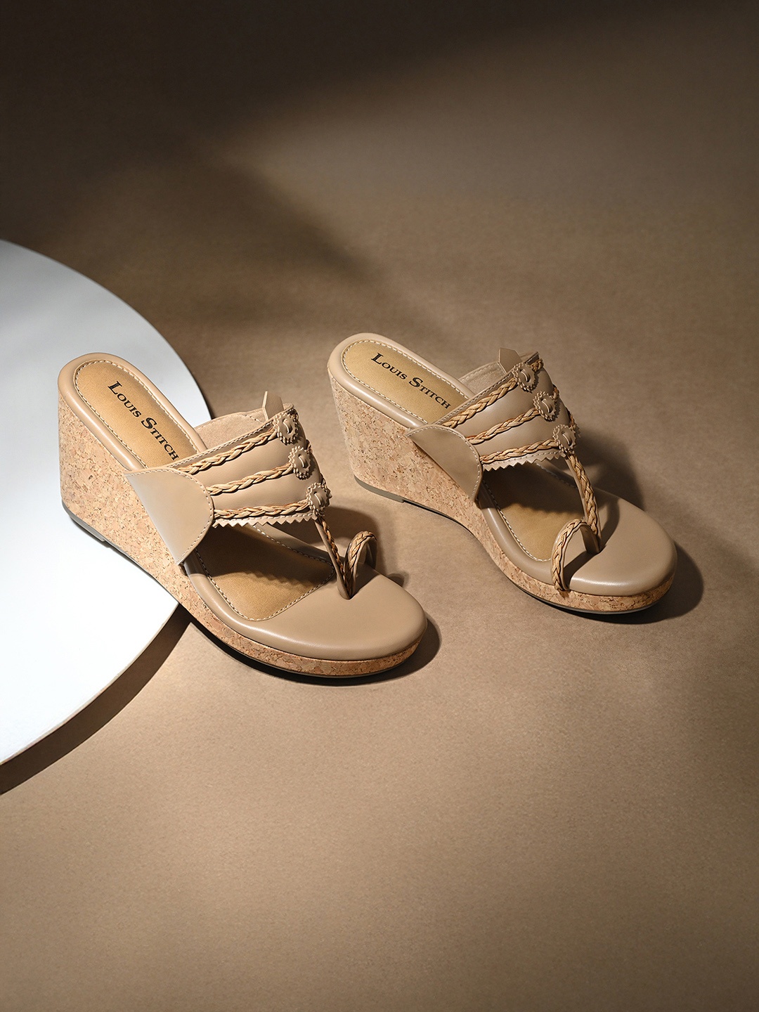 

LOUIS STITCH Women's Toe Ring Wedge Heel Lightweight Sandals, Beige