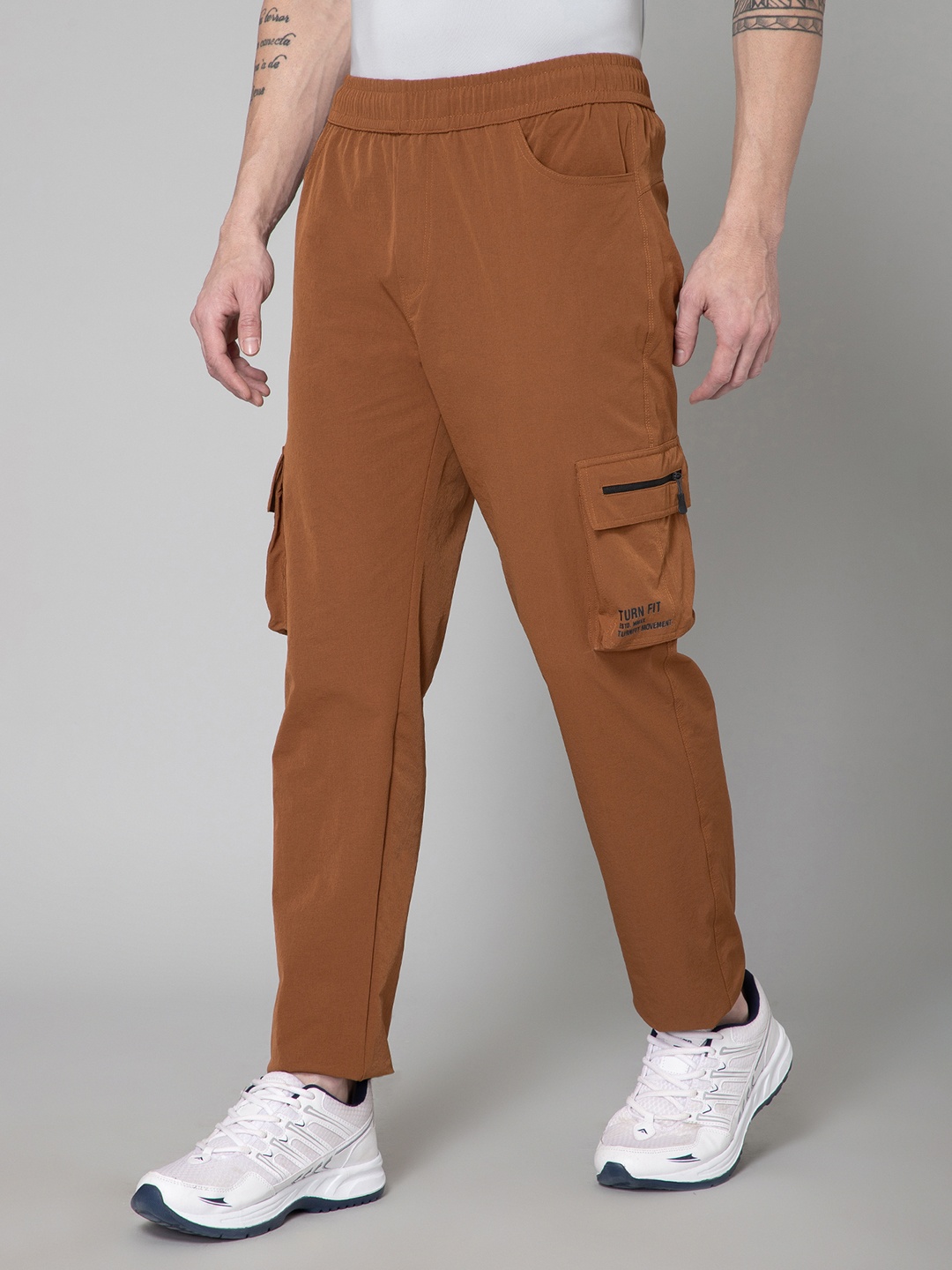 

TURNFIT Men Straight-Fit Mid-Rise Cargo Track Pants, Brown