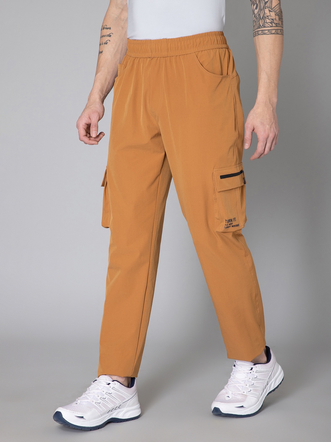 

TURNFIT Men Mid Rise Track Pants, Camel brown