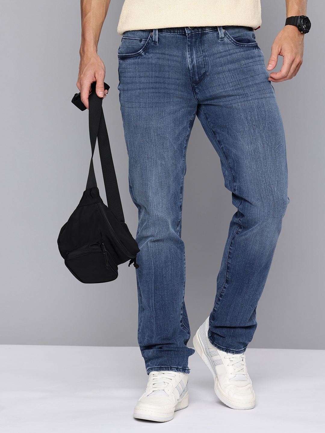 

Levis Men 511 Slim Fit Heavy Fade Stretchable Jeans, Blue