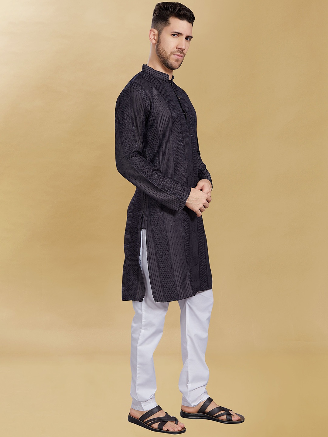 

DIVISIVE Geometric Sequence Embellished Mandarin Collar Kurta, Charcoal