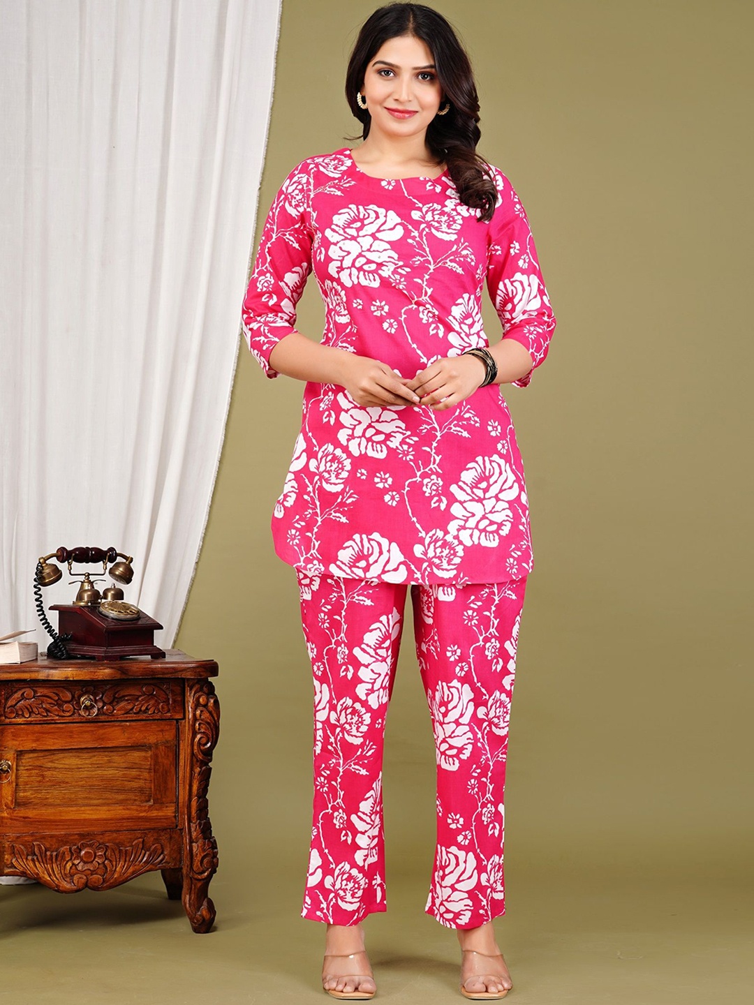 

BAESD Floral Printed Round Neck Pure Cotton Tunic With Trouser, Pink