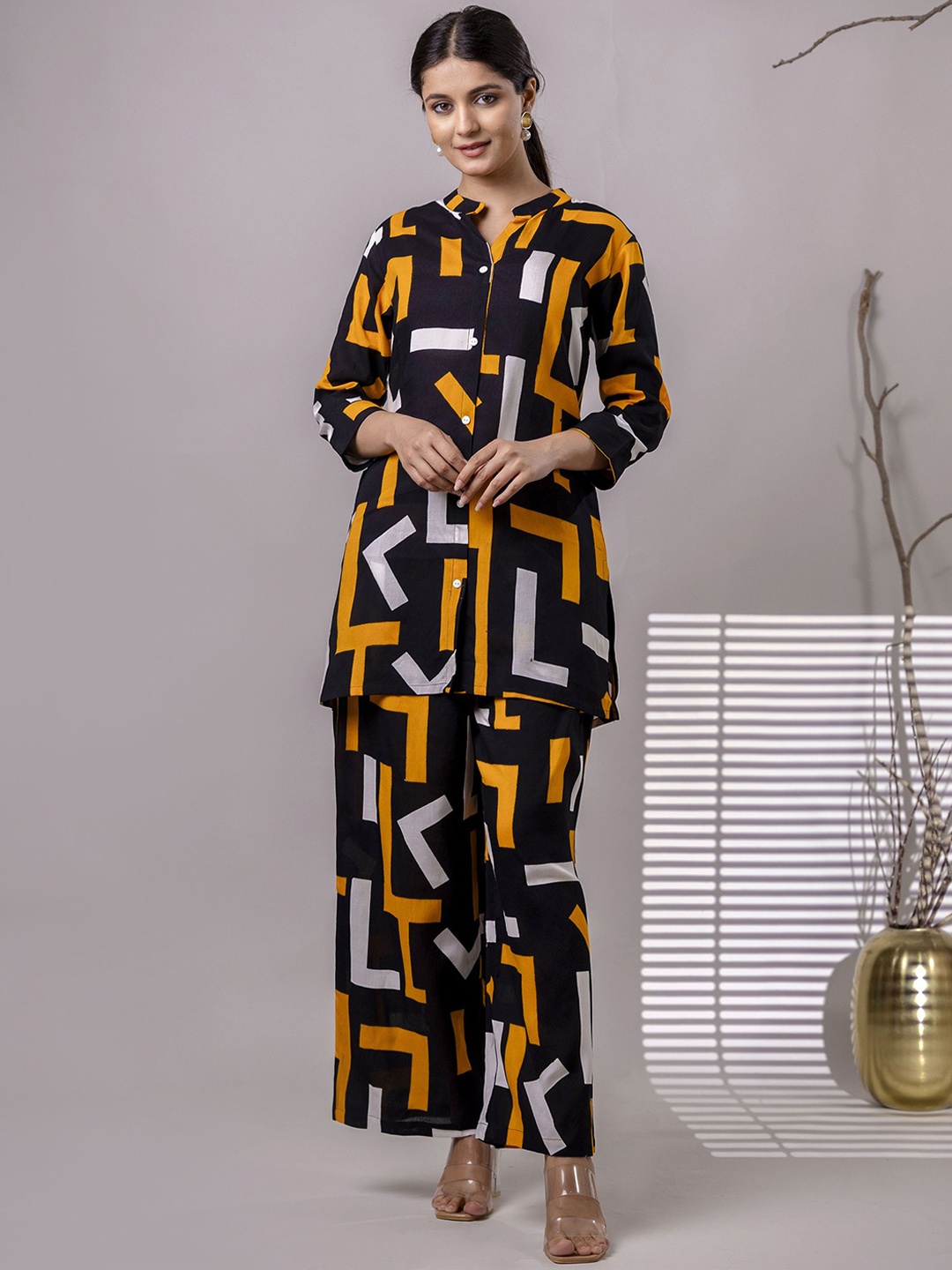 

Anouk Black Geometric Printed Mandarin Collar Pure Cotton Top And Palazzo, Yellow