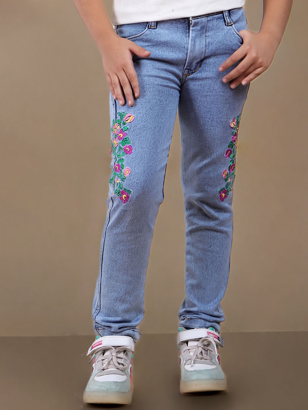 

Nino Togs Girls Flower Embroidery Tapered Fit Stretchable Jeans, Blue