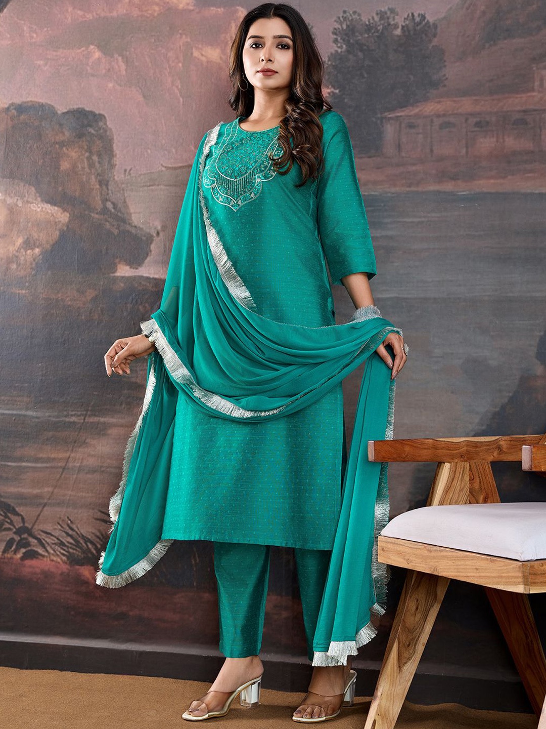 

House of Pataudi Floral Embroidered Sequinned Straight Kurta With Trousers & Dupatta, Green