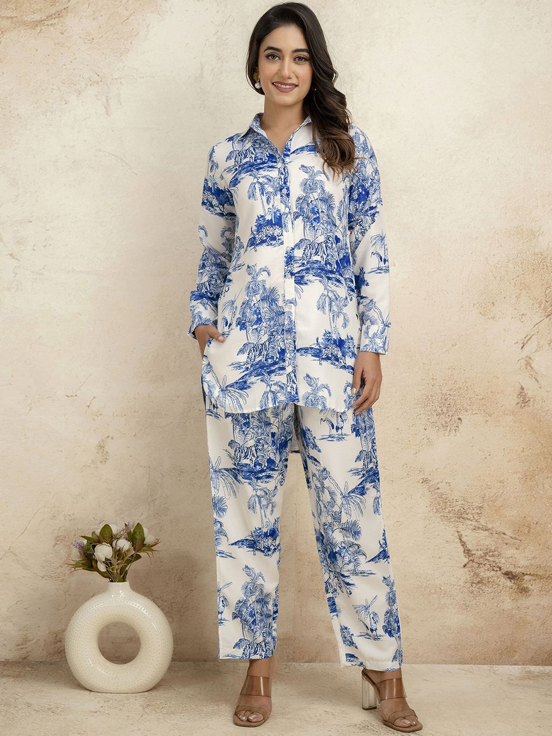 

Selvia Ethnic Motifs Printed Shirt Collar Shirt With Trousers, Blue