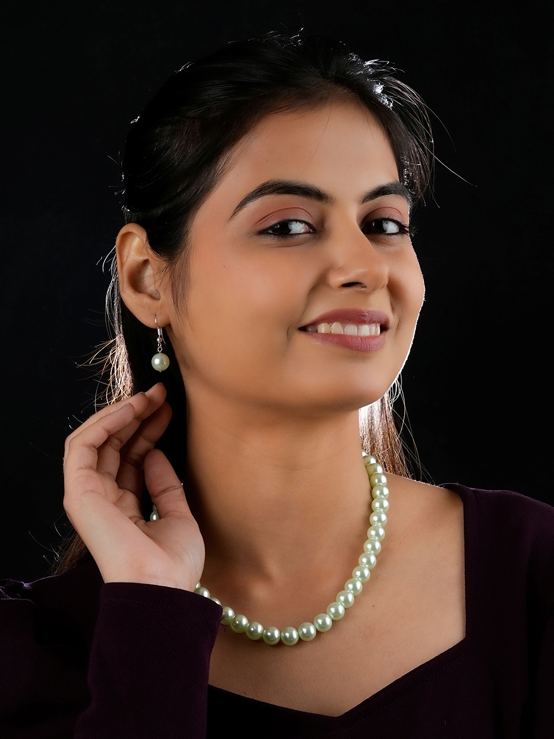 

TOTAPARI Silver-Plated Pearls Beaded Jewellery Set