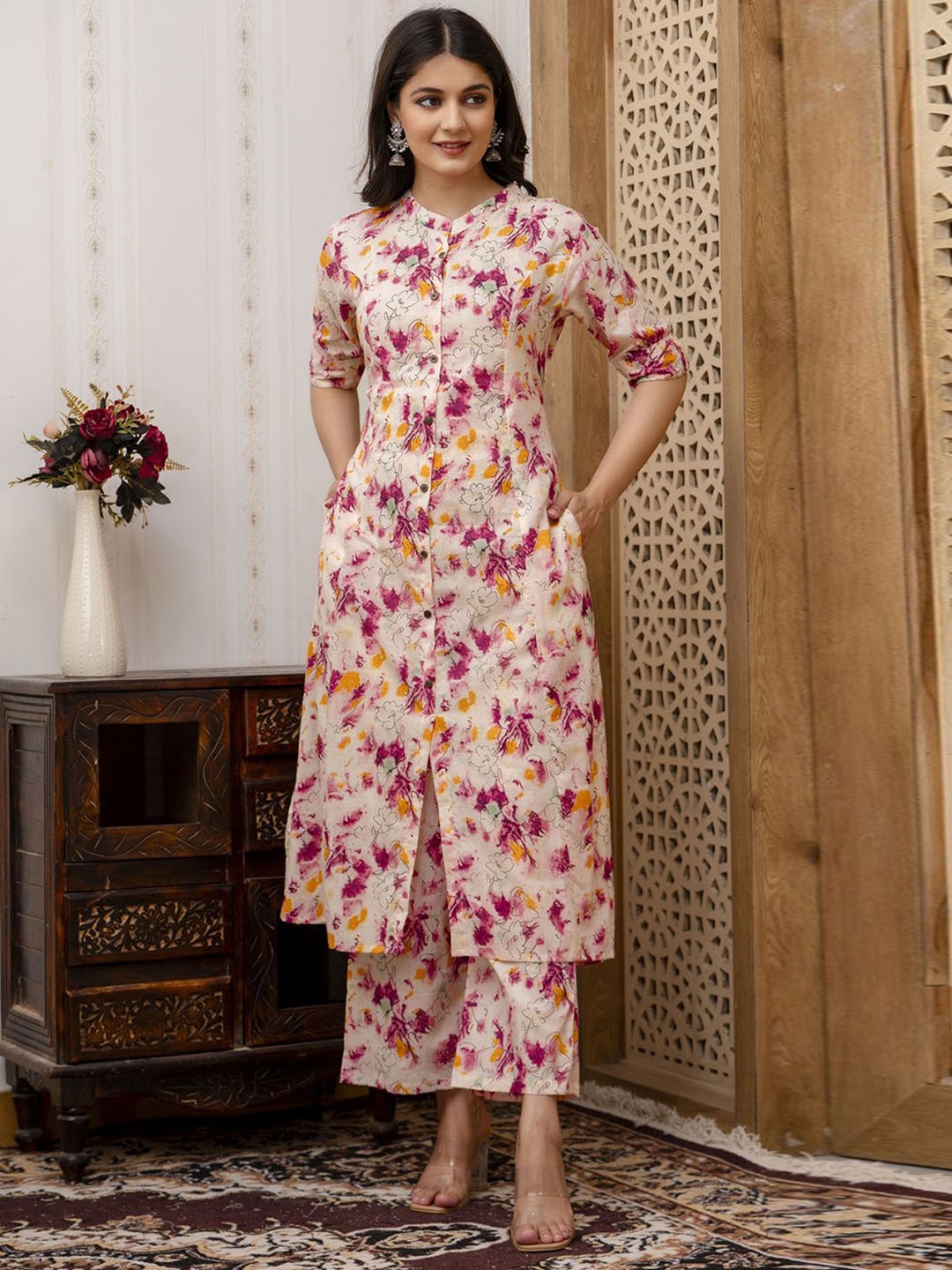 

ANNAYEMA APPARELS Floral Printed Mandarin Collar Pure Cotton A-Line Kurta with Palazzos, Pink