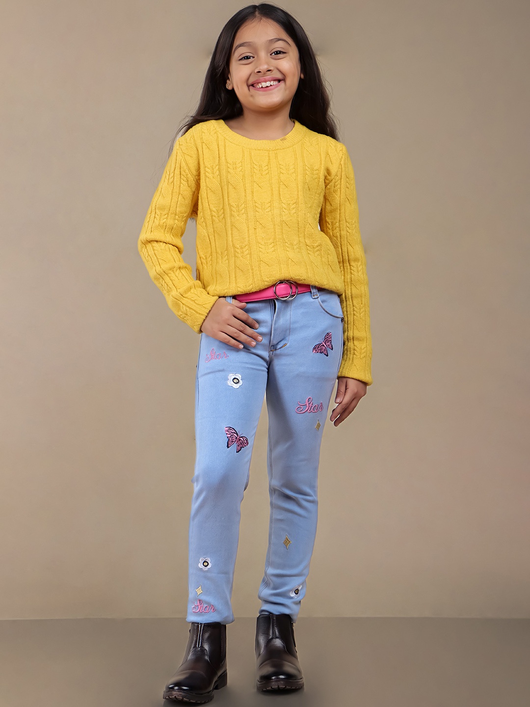 

Nino Togs Girls Tapered Fit Light Fade Embroidered Stretchable Jeans, Blue