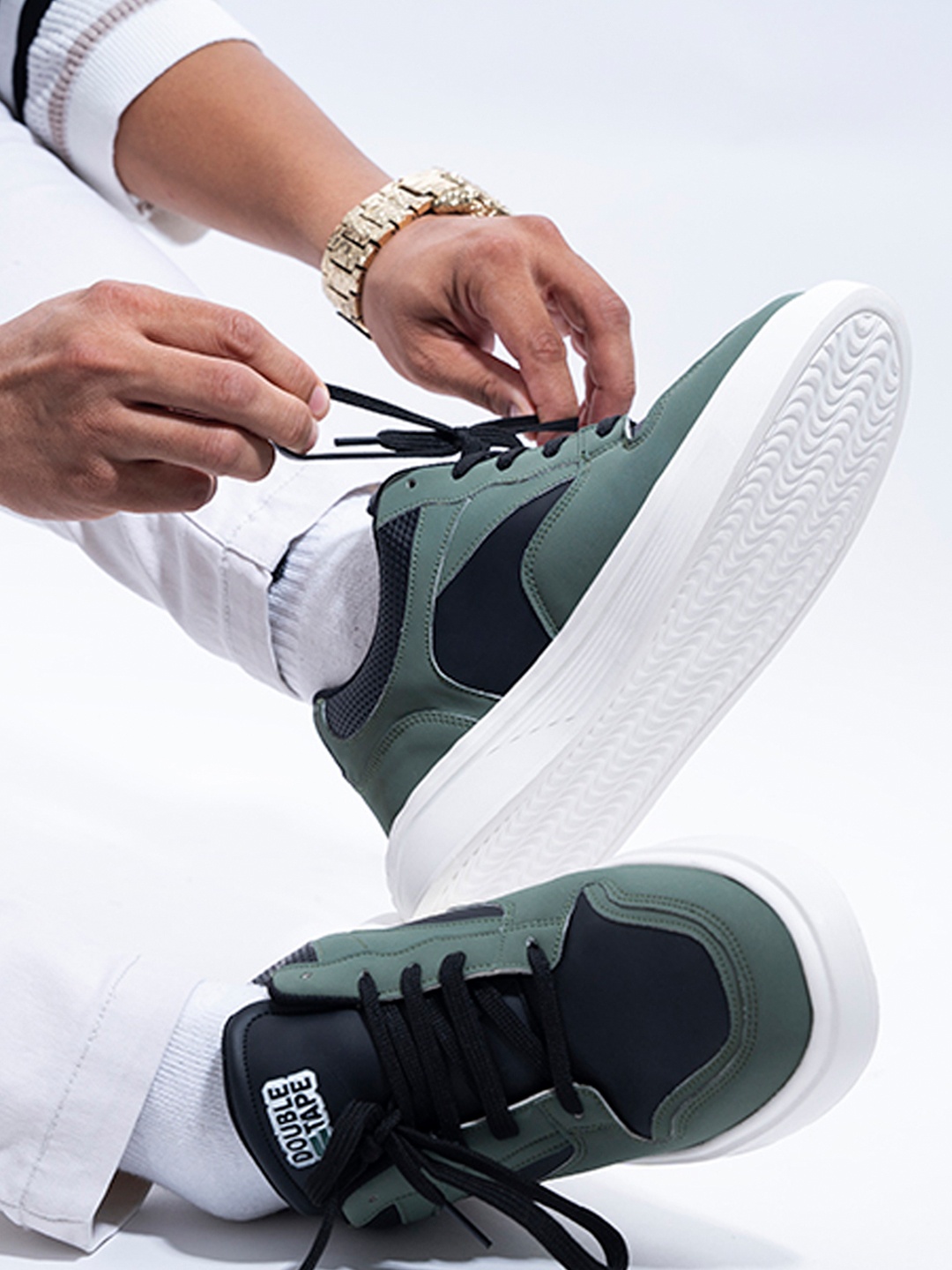 

DOUBLE TAPE Men UrbanPulse sneakers, Green