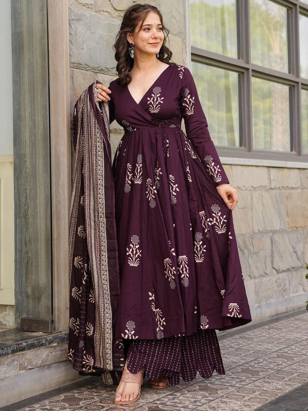 

Idaho Clothing Women Ethnic Motifs Printed Layered Pure Cotton Kurta with Palazzos & With Dupatta, Purple